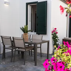la-duca-suites-apartments.sicilyhotelsitaly.net/